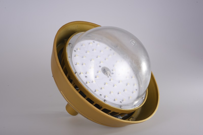 چراغ پارکی روئین نور